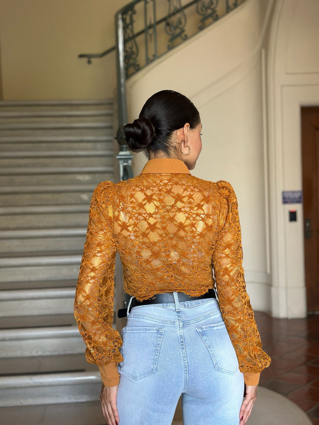 Collard Classy Button-down Lace Crop Top Blouse