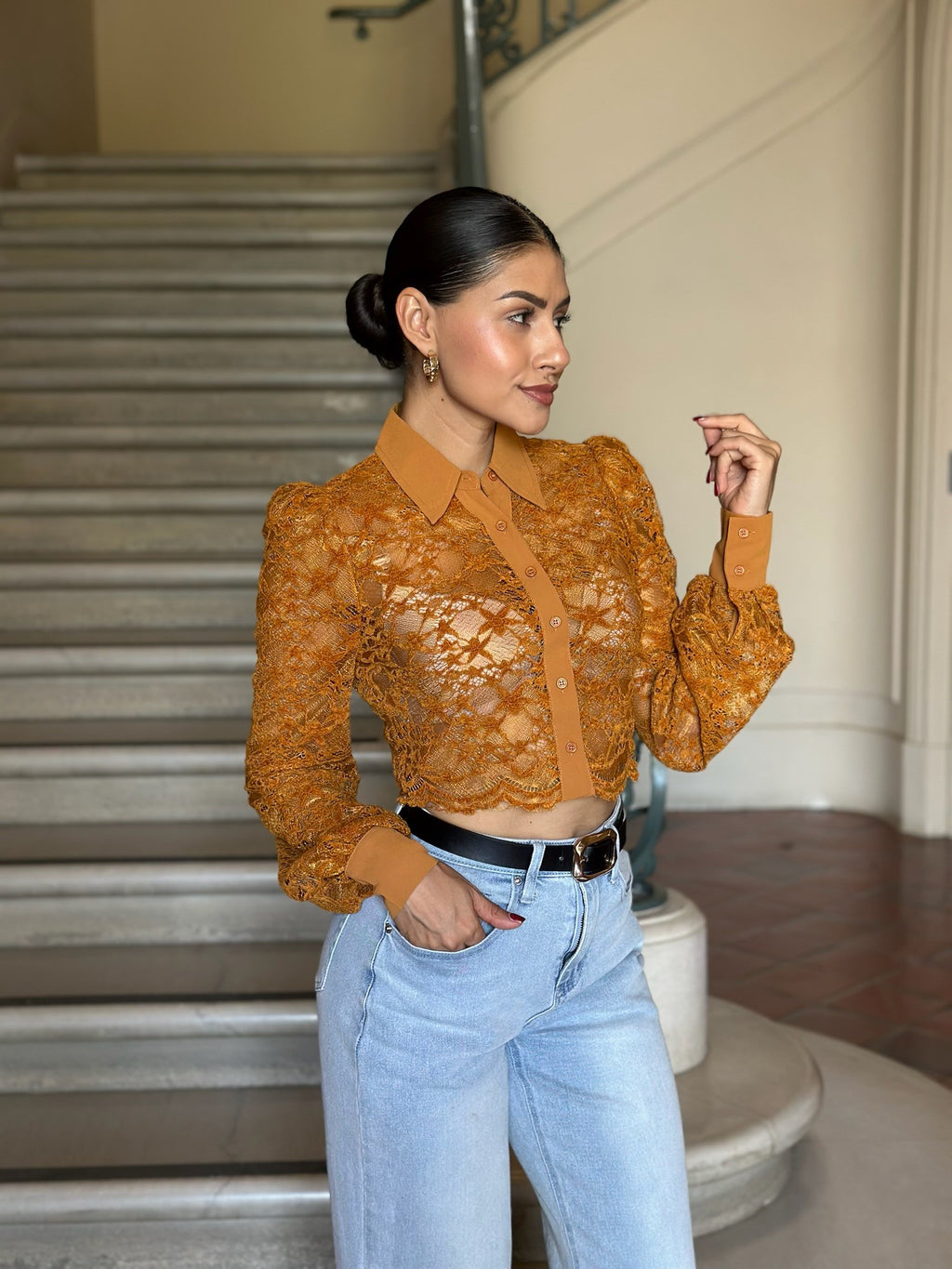 Collard Classy Button-down Lace Crop Top Blouse